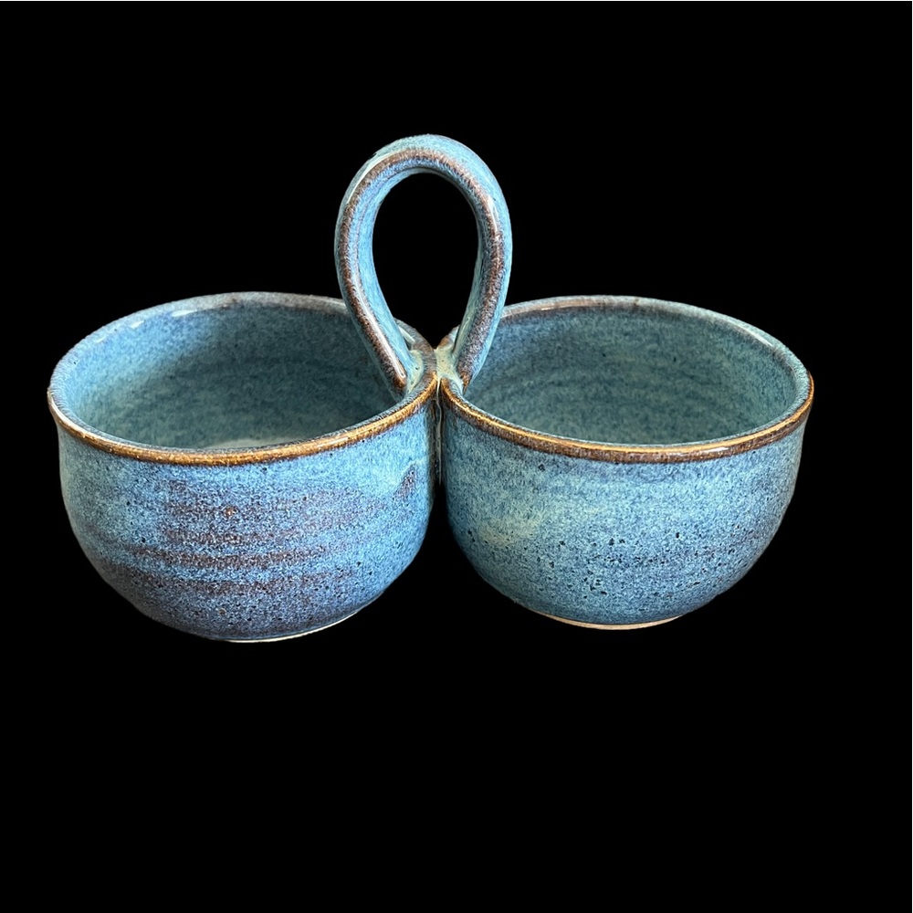 Vintage Pottery Condiment Set. Signature on bottom blue - Picture 1 of 7